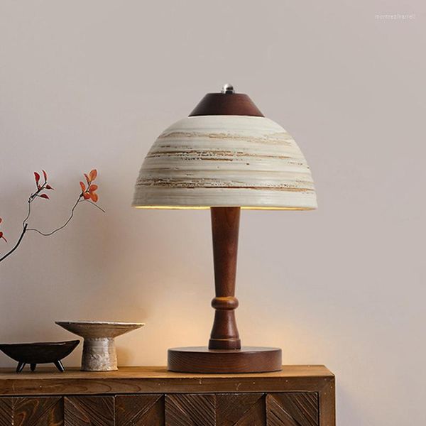 Lampade da tavolo Lampada in ceramica Nord Europa per camera da letto Comodino Home Decor Deluxe Soggiorno Illuminazione interna decorativa in legno a LED