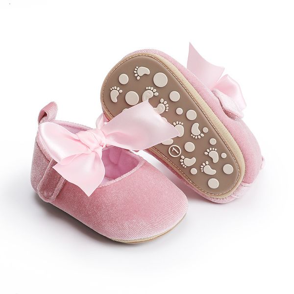 Primeiros caminhantes nascidos sapatos de bebê sapatos de moda rosa criança bebê menina algodão macia sapatos de princesa 230314