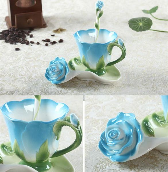 Tazze Piattini Moda Creativa 3D Rosa Peonia Forma di Fiore Smalto Ceramica Caffè Tazza da tè Cucchiaio Set Regalo Acqua in Porcellana