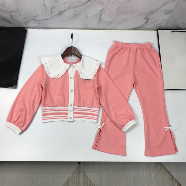 23SS Designermarke Kinder Mantel Hosen Set Mädchen Revers Langarm Strickjacke Mäntel Schlaghosen Anzug Neue Frühlingsherbstprodukte Hochwertige Kinderkleidung