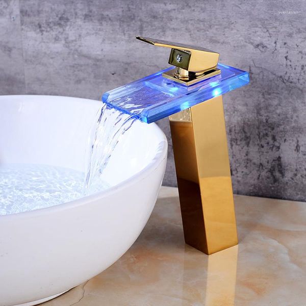 Rubinetti per lavabo da bagno Lavabo a led Rubinetto dorato moderno Cascata Rubinetto monoforo per acqua fredda Miscelatori neri