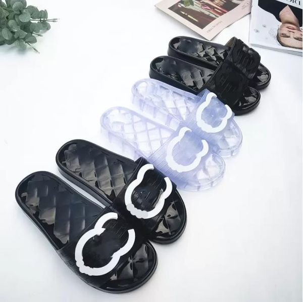 Mulheres Designer Chinelos Transparente PVC Jelly Sandálias Mulheres Carta Impresso Luxo Verão Slipper Slides Silicone Lady Flip Flops Flat Shoe Tamanho 35-42