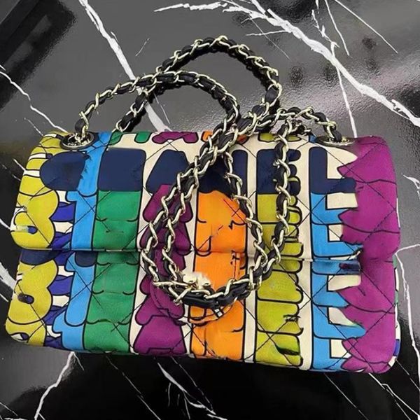 Nuove borse a tracolla di design Borsa di lusso in pelle di moda Borsa a tracolla con tracolla a forma di diamante Borsa da donna