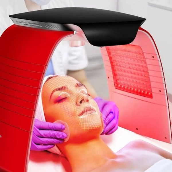 A mais nova terapia de luz LED PDT LED Facial Machine Fotodinâmica Rejuvenescimento Dispositivo de beleza Face a vapor quente e fria nano spray