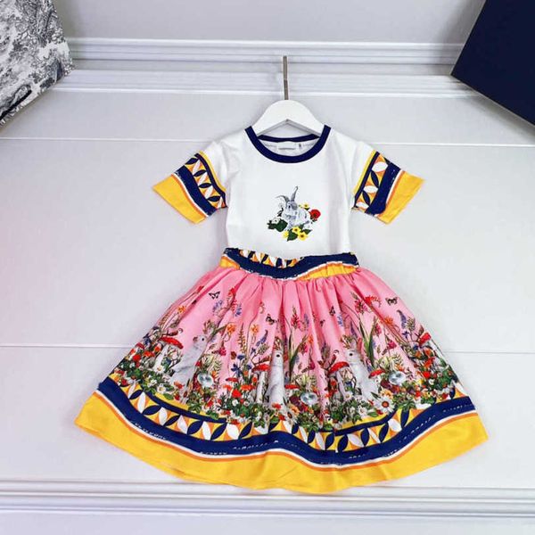 Conjuntos de roupas Salia de camiseta da marca de designer de 23ss Conjunto de saia infantil de algodão puro Manga curta Classic Rabbit Prints Suit de meninas para garotas roupas infantis de alta qualidade a1