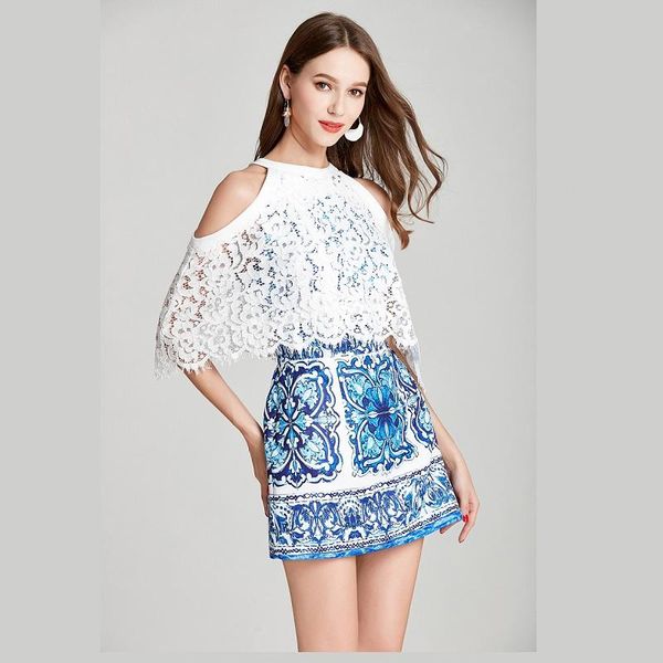 Lässige Kleider 2023 Sommer Off-Shoulder-weiße Spitze über Blau und Porzellan Jacquard Kurzes Abendkleid Damenbankett