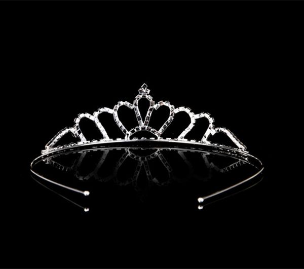 Bellissimo diadema da sposa in cristallo lucido Spettacolo per feste Placcato argento Corona Fascia Accessori per diademi da sposa economici dh0002