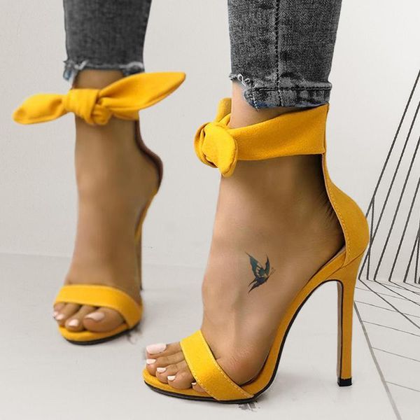 Designer Yellow Pink Est Sandalen Marke Wildleder High Heel -Knöchel Big Bowknot Gladiator Sandalenschuhe Single -Gurt dünne Pumpsandals 63