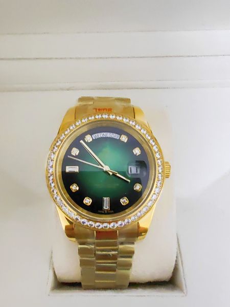 Certificado de caixa original 18K Presidente de ouro do homem Data Diamantes Diamantes verdes Relógio homens Men Bolecendo Diamante Automático Relógio Automático 83