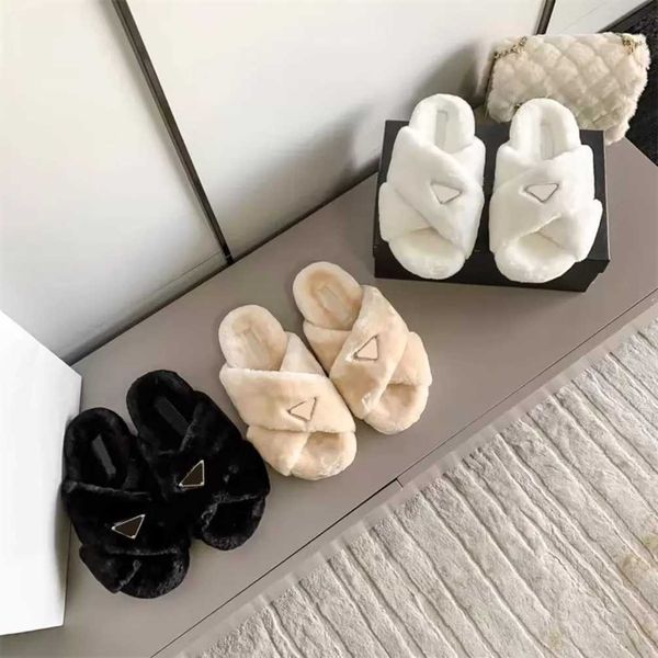 Prad Designers Luxo Lã Fur Slides Chinelos Mulheres Sherpa Esmaltado Triângulo Crossover Moda Senhora Menina Sapatos Preto Branco Comece Mule Shearling Sandálias Plataforma F