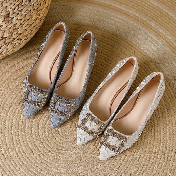 Свадебная обувь 2023 Весна осень новая женская обувь плюс размер 42 Жемчужная нежная одиночная обувь модная вечеринка Zapatos D2A50