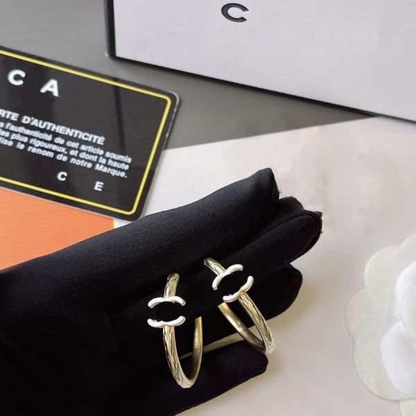 Brincos de ouro de 18k Designers de marca de luxo Stud Circle Love Oil Oil Black White Women Women Crystal Diamond Brincho Jewellery Gift Gift