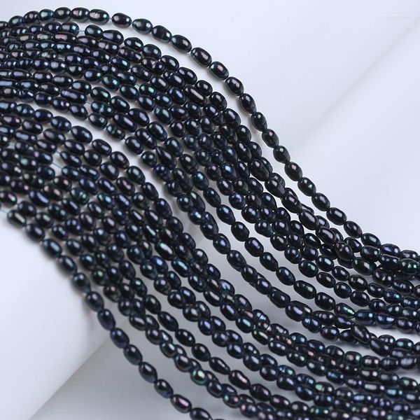 Catene da 3,5-4 mm a forma di riso nero con filo di perle d'acqua dolce all'ingrosso per gioielli fai da te