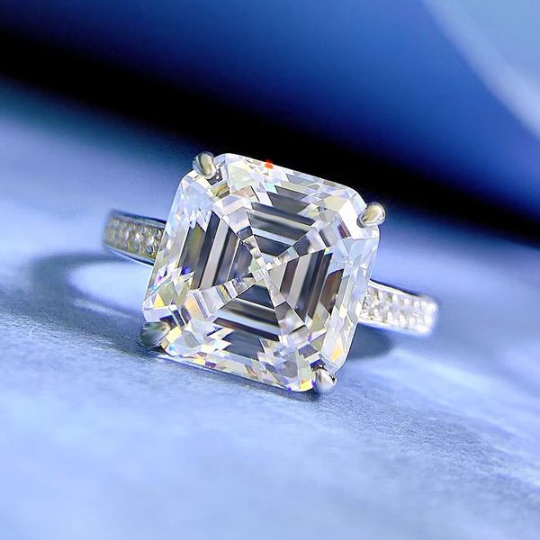 Anello con diamante Lab taglio Asscher da 4 ct Anello in argento sterling 925 reale al 100% Anelli per fedi nuziali per le donne Regalo di gioielli di fidanzamento da sposa