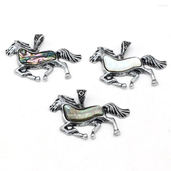 Подвесные ожерелья очаровывать в стиле ретро натуральная раковина с черной белой лошадь