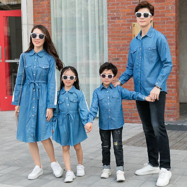 Família combinando roupas familiares combinando blusa jeans parecer mãe camisa vestido mamãe e eu roupas pai pai pai e camisetas pequenas de bebê 230316