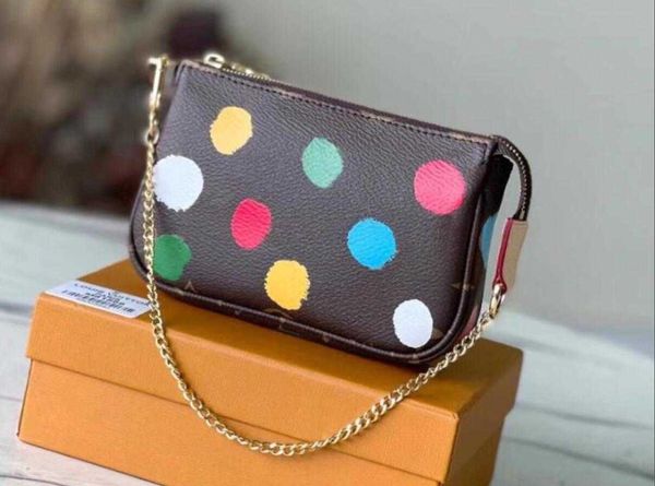 Designer Realfine Taschen YK Mini Pochette Zubehör Momogran Canvas 3D Painted Dots Print Schulterhandtaschen Geldbörsen für Frauen mit Staubbeutel Luxusqualität M81866