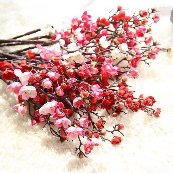 Fiori decorativi 60 cm Fiore di prugna Ciliegio artificiale Sakura Ramo di un albero Tavolo di casa Camera da letto Soggiorno Decorazione di nozze Falso