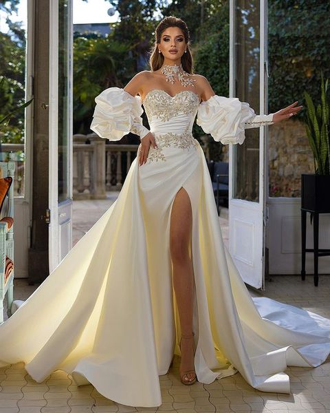 Affascinanti abiti da sposa a sirena taglie forti per la sposa con strascico lungo mezze maniche spacco laterale alto applique a cuore pieghe drappeggiate in pizzo abiti da sposa su misura