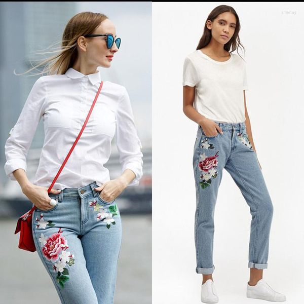 Jeans da donna Ricamo floreale Stampa da donna Modello di fiori 3D Pantaloni in denim a gamba dritta Pantaloni da fidanzato Harajuku Streetwear femminile