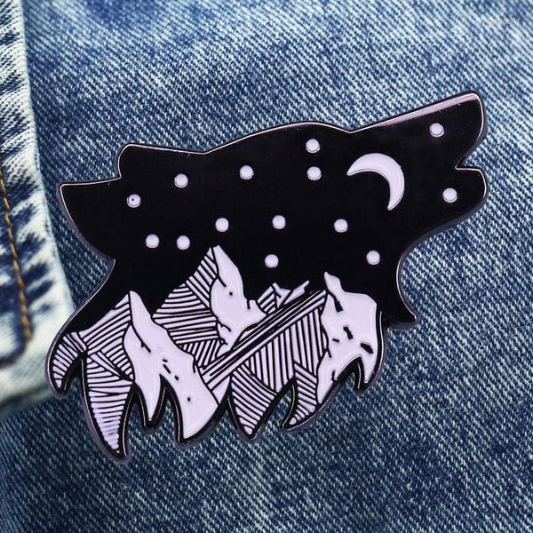 Broches Mountain Wolf Landscape Exploration Cartoon Broche Originalidade Lappel Denim Jacket Backpack Pin Presentes de moda infantil