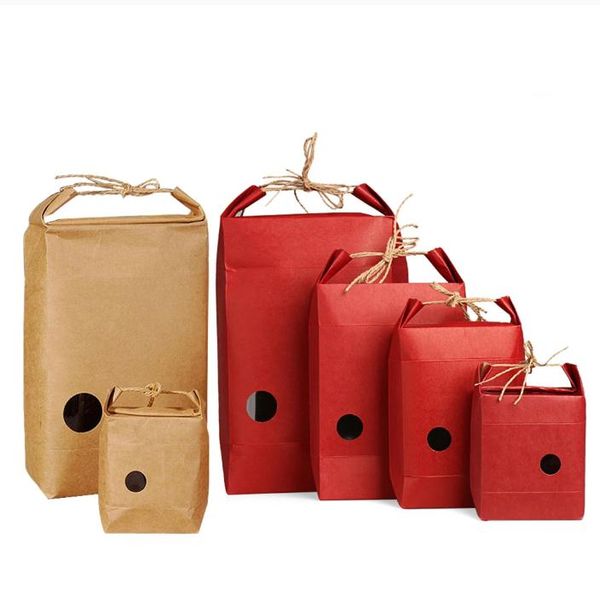 Confezione regalo Sacchetti regalo in carta kraft marrone rossa resistente all'umidità Scatola trasparente Finestra in piedi Borsa per imballaggio in carta kraft con manico in corda 200 pezzi