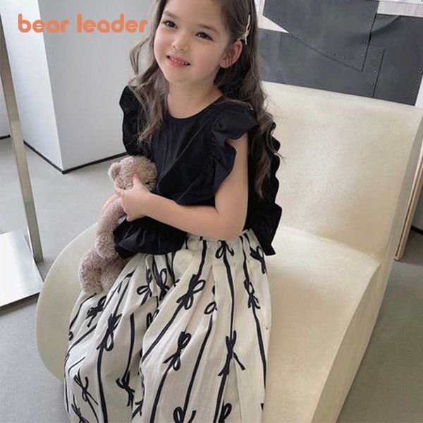Conjuntos de roupas Bear líder infantil Terno 2023 NOVA marca de moda Terno de manga estilo de verão para crianças camiseta preta e calças brancas P230315