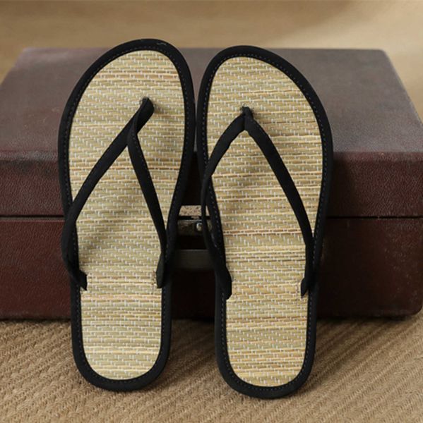 Hausschuhe Frauen Flache Flip-Flops Hausschuhe Bequeme rutschfeste Sandalen Bambus Rattan Flip Flop Home Badezimmer Mode Hausschuhe Strand Slipper Z0317