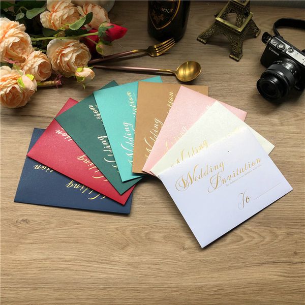 Biglietti d'auguri 250g 135X195MM 25pc Busta di carta color perla per inviti Stampa lamina d'oro Borsa per biglietti di nozze Biglietto d'auguri Cartolina A7 230317