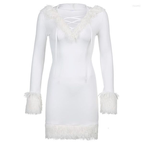 Vestidos casuais 2023 Fall European and American Firm Wind Wind Feled Knit Dress Pure White Christmas com capuz