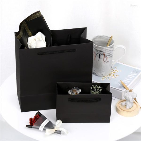 Embrulhe bolsa de alta qualidade bolsa presente bolsas de papel preto kraft com manipulação pacote de favor festas de aniversário de casamento