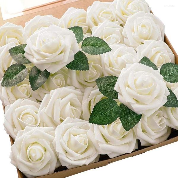 Flores decorativas Artificial 25pcs de aparência de marfim de aparência real rosas falsas com hastes para buquês de casamento diy branco