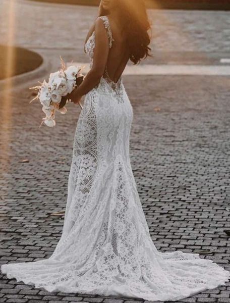 Beach Open Back Sexy Boho Abito da sposa 2023 senza maniche con scollo a V in pizzo Appliques Cristalli Perline Abiti da sposa Robe De Mariee Civil per le donne