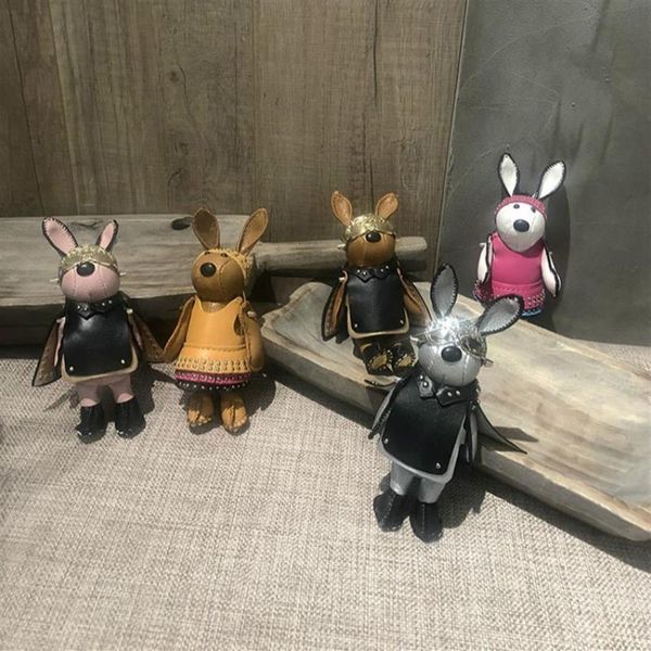 Chaves de luxo da Coréia do Punk para feminino Pingente de couro de charme de couro com óculos de sol Rabbit com o ornamento de carro de pompom de visita real Correias