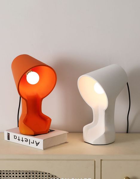 Moderne Tischlampe für Schlafzimmer, E27-Sockel, weiß-orange Kunstharz-Tischlampen für Wohnzimmer, B. 7,48