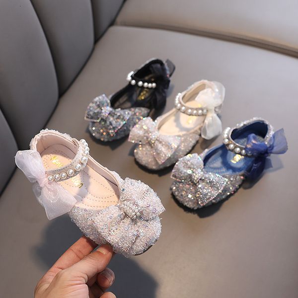 Sneakers AINYFU Spring Kids Glitter Pearl Flat Princess Shoes Girls Lace Bow Wedding Leather Children Soft Bottom Dance 230317