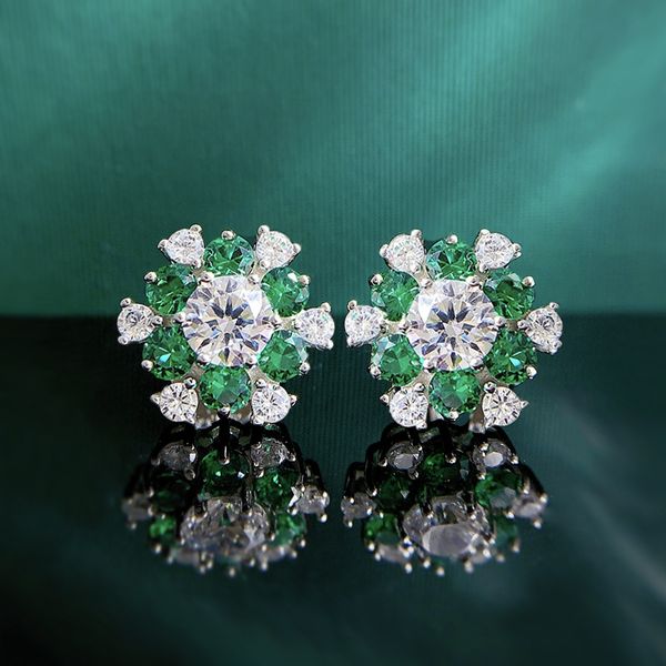 Snow Flower Emerald Diamond Stud Brincho 100% real 925 Prata de prata esterlina Brincos de casamento para mulheres jóias de festas de noiva