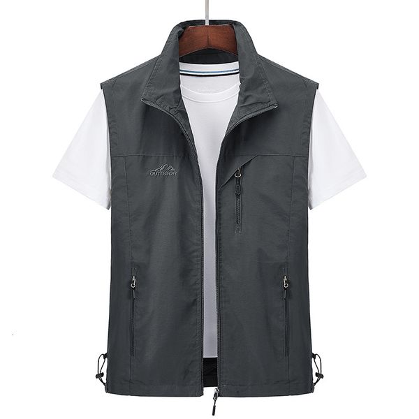 Gilet da uomo Estate Uomo Tattico Escursionismo Pesca Mens Pographer Reporter Gilet Maglia Cargo Giacca senza maniche Strumento 5XL 230320