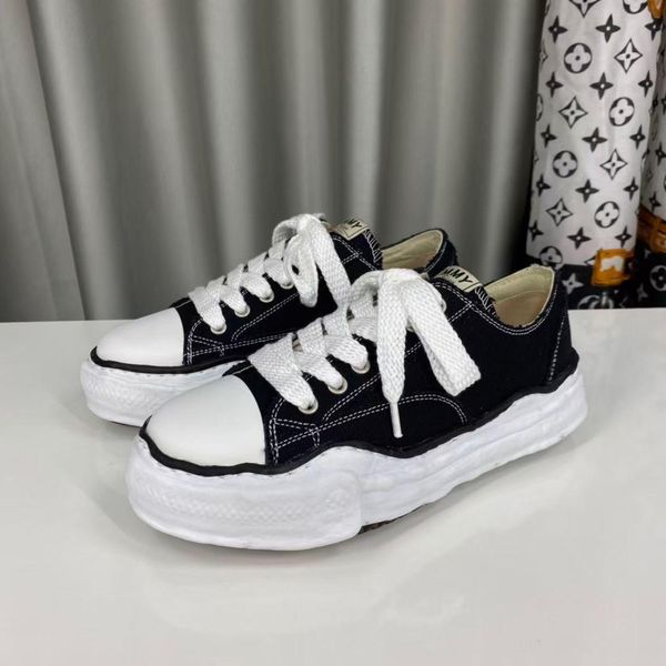 OGMMY Con scatola Maison Mihara Yasuhiro Hank Original Sneakers Scarpe basse unisex Tela in pelle stringata Punta a forma di donna design di lusso nI