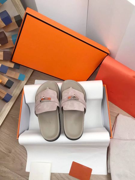 Designer de slides de luxo Moda feminina Slipper Men Slippers Shops Woman Slipper Shoes Autumn Winter Slides Scuffs Tamanho da sandália 35-45