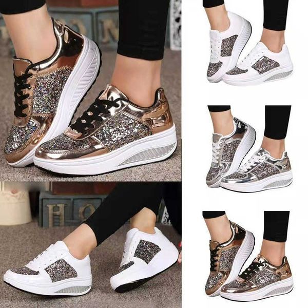 Scarpe eleganti Sneakers da donna di colore misto sneakers casual di design di lusso con scarpe alla moda da donna glitterate sottopiede in pelle scamosciata nera più T230320