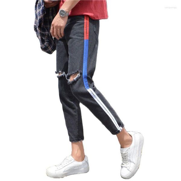 Pantaloni da uomo Estate 2023 Moda Casual Hip Hop Taglio a righe Jeans strappati Jeans strappati Uomo Coreano Stile Hong Kong Mendicante Adolescente Matita