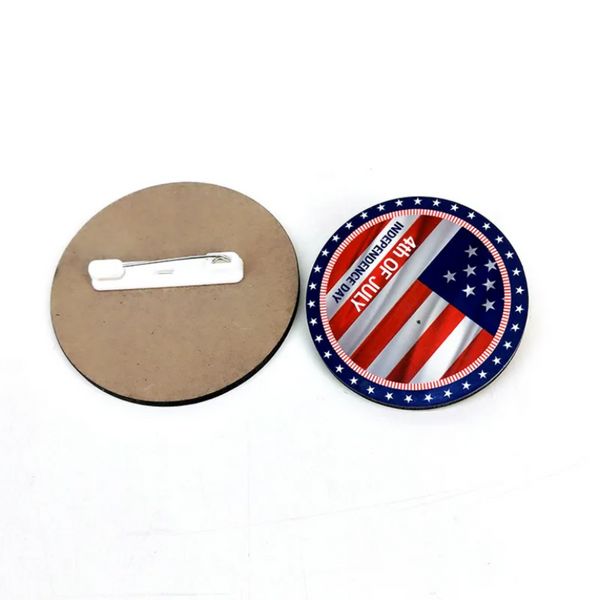 Outros suprimentos de festa festiva Sublimation Badges Mdf Party Pins Buttons Design Um crachá para artesanato DIY e atividades de artesanato U0321