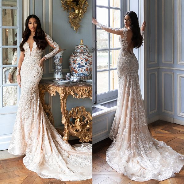 Abiti da sposa moderni a sirena Brillano sexy scollo a V profondo Backless 3D-Applique Abito da sposa Custom Made Brush Train Robes De Mariee