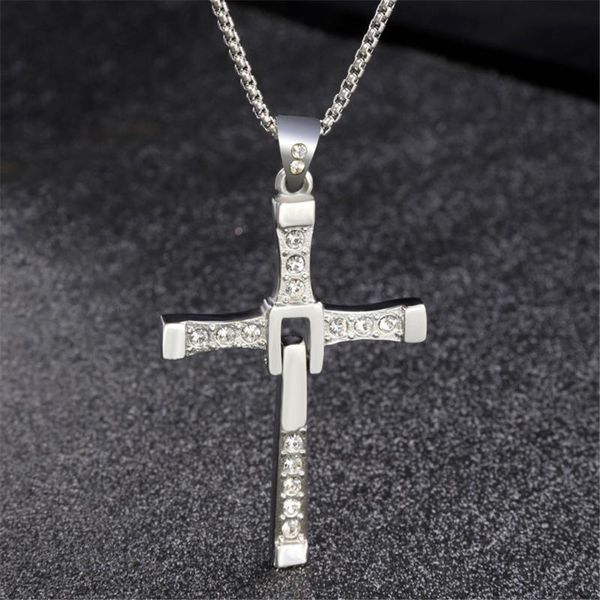 Correntes Colar de pingente de pingente, o rápido e furioso Dominic Toretto Fashion Filme Jóias de Aço Antelhado Jesus colares masculinos Giftchains Giftchains