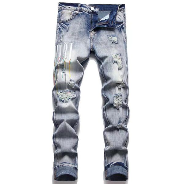 Мужские джинсы Новые дизайнерские джинсы для пеших прогулок с рваными бедрами Брендовые брюки Vaqueros Para Hombre Мотоциклетная вышивка Облегающие узкие джинсы-карандаш