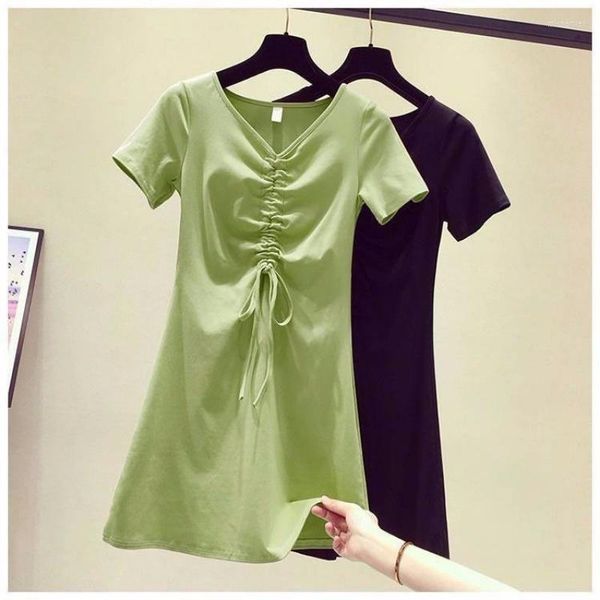 Lässige Kleider 2023 Sommer Avocado Green Kordelzug V-Ausschnitt Kurzarm T-Shirt Mittellanges Kleid Enge Party Damen Kleine schwarze Baumwolle