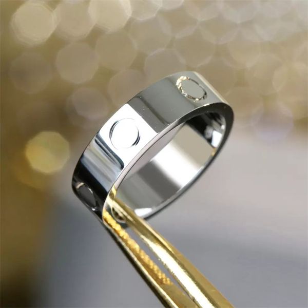 Designer Silver Love Rings Screw 4mm 5mm 6mm Classic Luxury Band Carti Ring Moda Anéis de casamento Gold High Quality