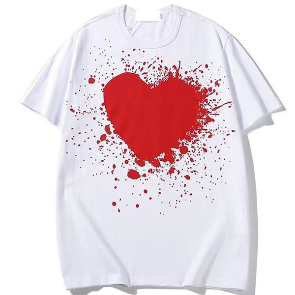 Cdg Fashion Mens Play T-shirt Designer Red Heart Commes Femmes Chemises Des Badge Garcons Haute Quanlity T-shirts Coton Broderie Amour Haut à manches courtes CPAZ