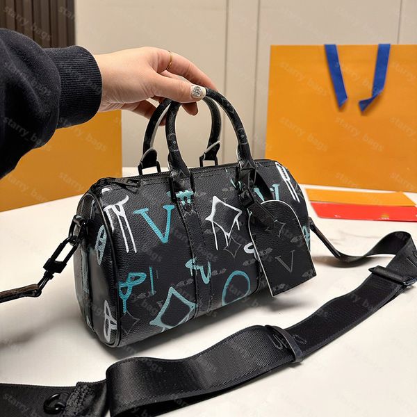 2023 Роскошная дизайнерская сумка мужски для суда сумки v Crossbode Sags Keepall 25 Shouder Bag BB Polka Dot Pillow Bag Женская сумочка